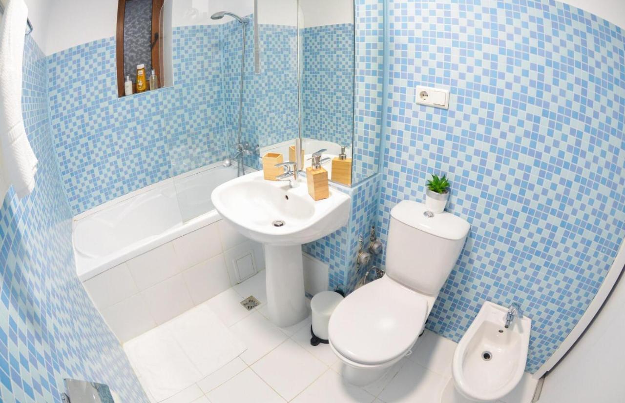Spacious And Modern Apartment Close To Old City Bucharest Luaran gambar