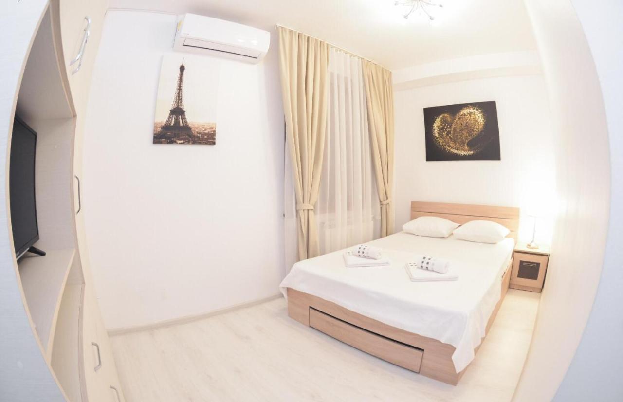 Spacious And Modern Apartment Close To Old City Bucharest Luaran gambar